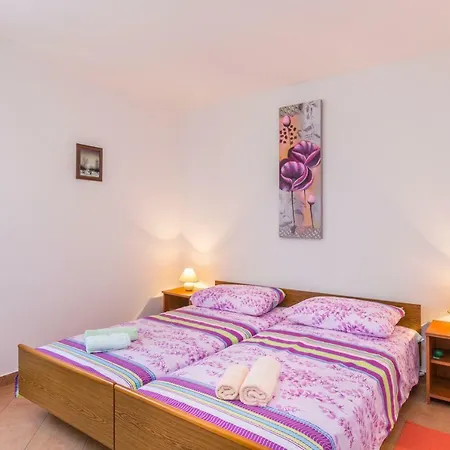20 Biskupije Apartman Gloria *